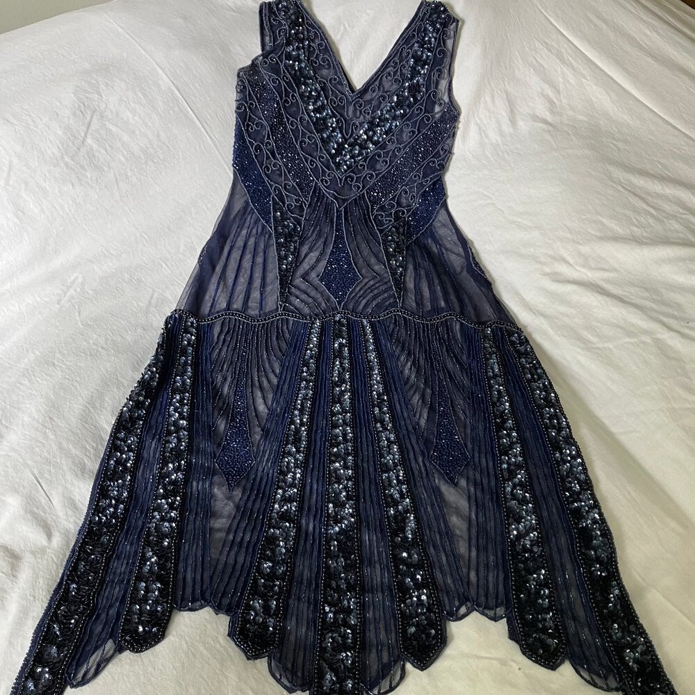 Blue lace and sequin 1920s-style cocktail dress, Size 4 (US)